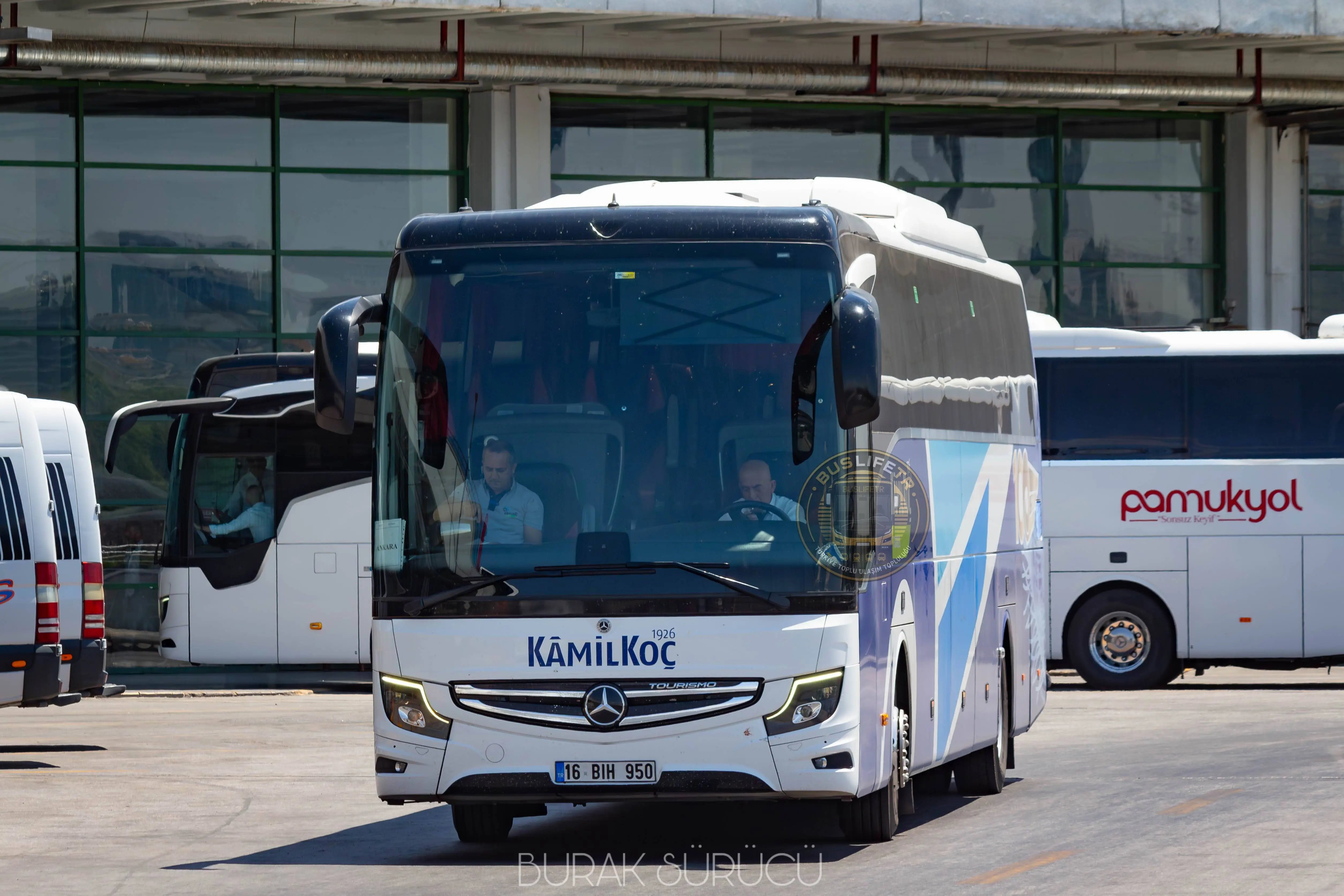 Mercedes-Benz Tourismo III 16RHD otobüs fotoğrafı 16 BIH 950 (2024)
Kamil Koç
Ankara